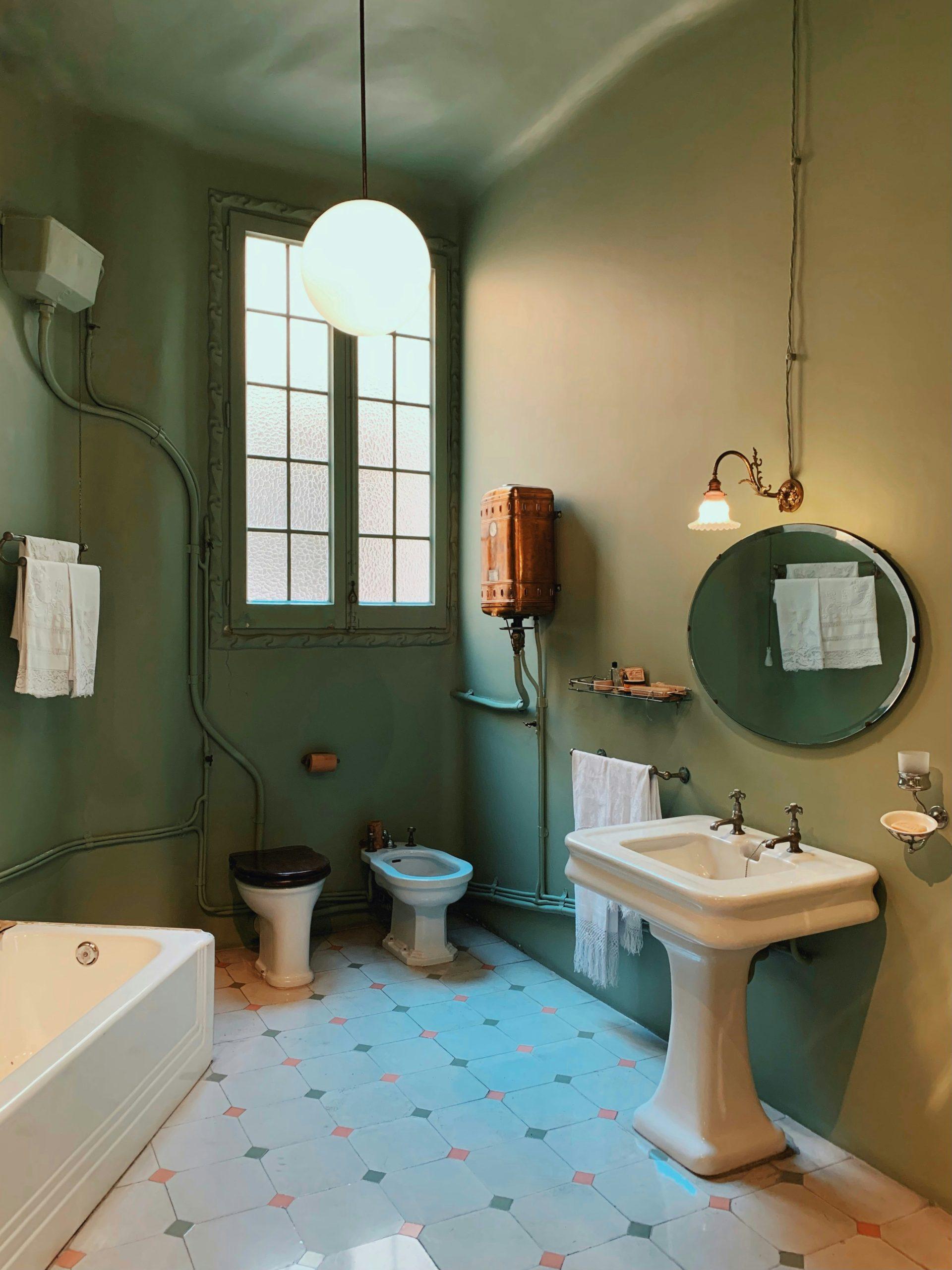 Green bathroom ideas