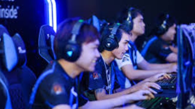 Peran Teknologi dan Perangkat Gaming di Elektronik Olahraga